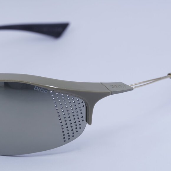 Dior DIORXPLORER M1U 78A4 Sunglasses Dark Beige Shield Frame, Silver Lenses - Picture 4 of 10